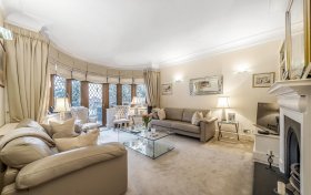 West Heath Road Hampstead NW3 7TT