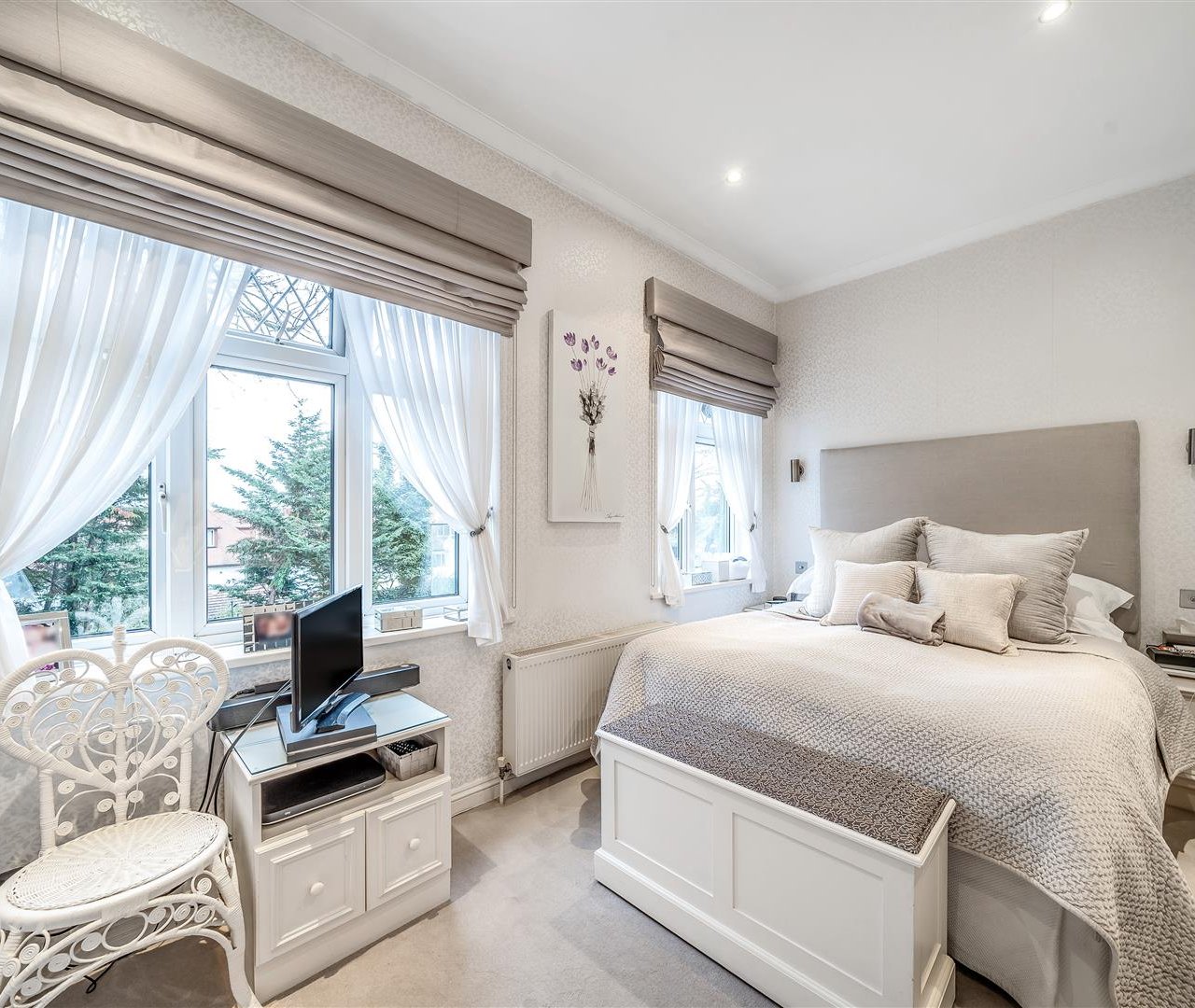 West Heath Road Hampstead NW3 7TT