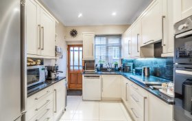 West Heath Road Hampstead NW3 7TT