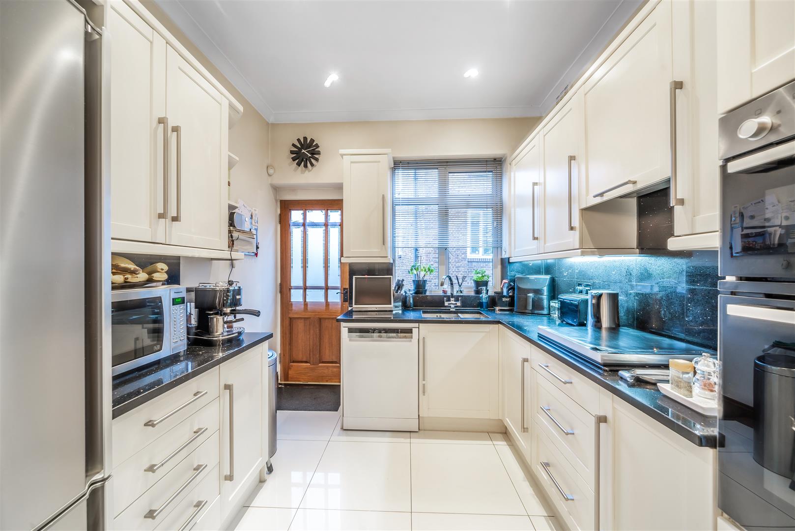 West Heath Road Hampstead NW3 7TT