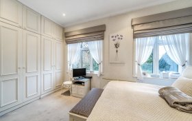 West Heath Road Hampstead NW3 7TT