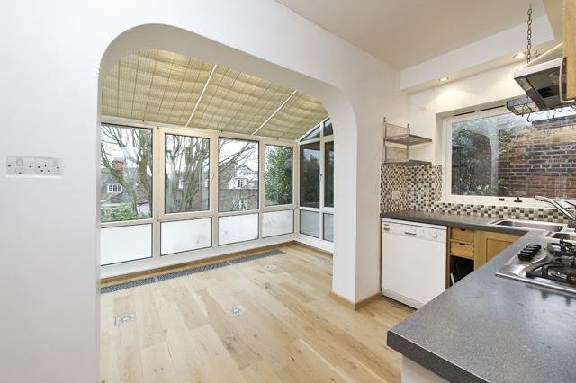 Hollycroft Avenue, Hampstead, NW3 7QL