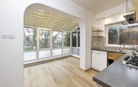 Hollycroft Avenue, Hampstead, NW3 7QL