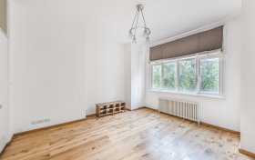 Hollycroft Avenue, Hampstead, NW3 7QL