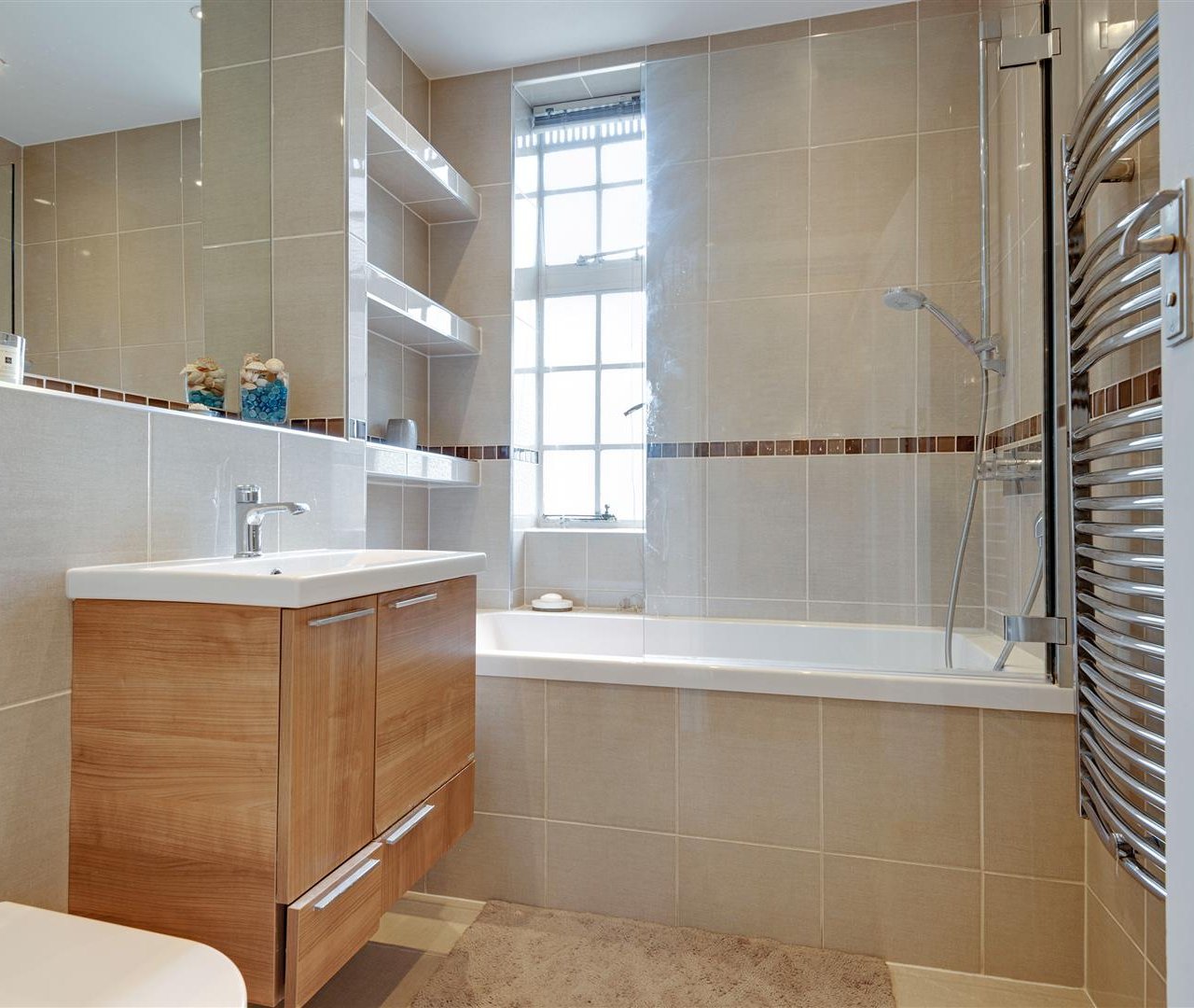 Frognal Lane Hampstead NW3 7DX