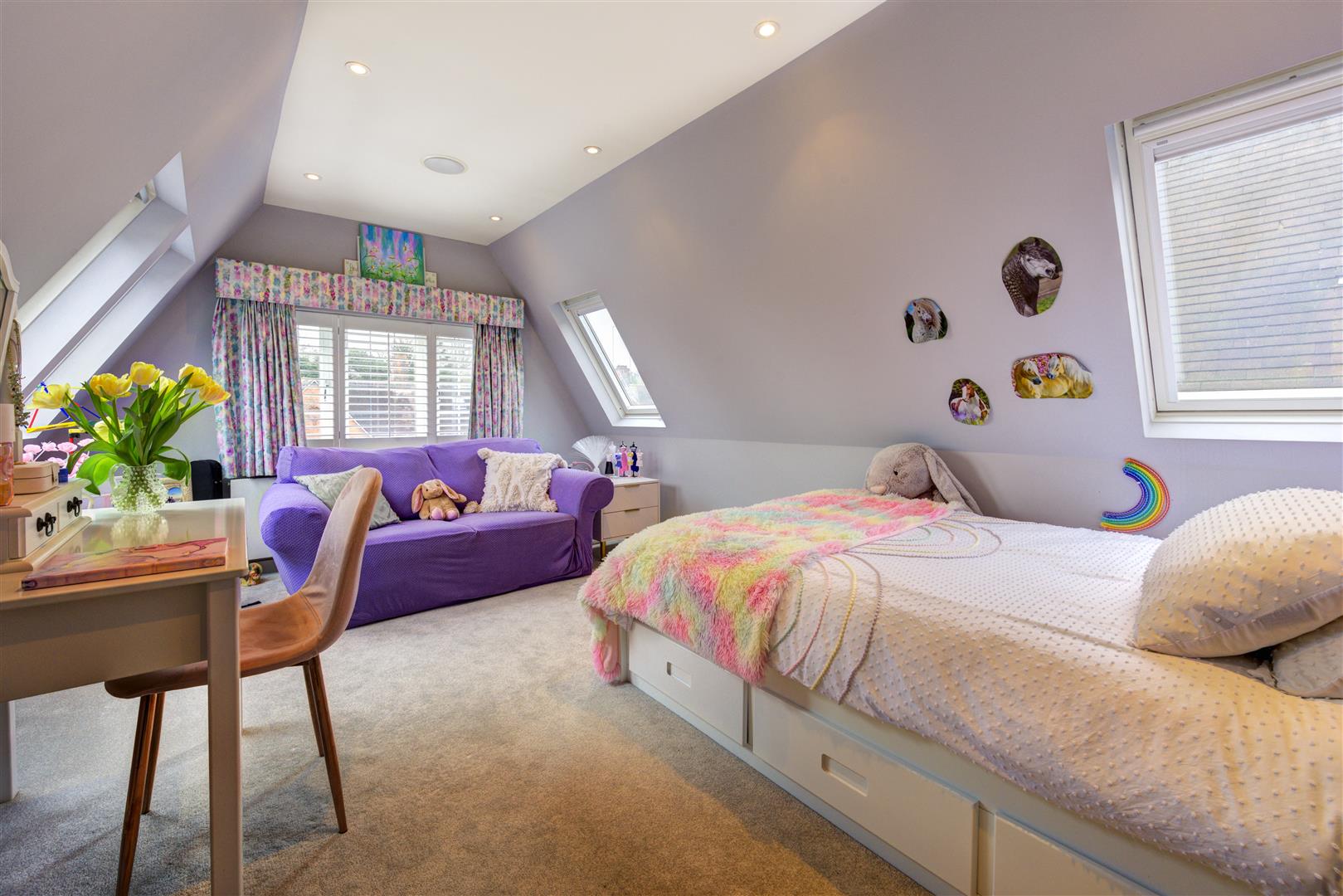 West Heath Drive Golders Hill Park NW11 7QH