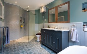 West Heath Drive Golders Hill Park NW11 7QH