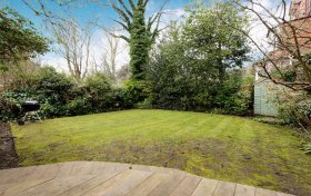 Frognal Lane Hampstead NW3 7DG