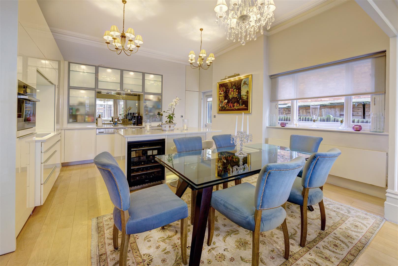 Frognal Lane Hampstead NW3 7DG