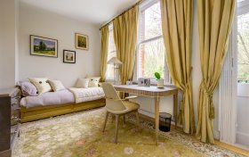 Frognal Lane Hampstead NW3 7DG