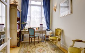 Frognal Lane Hampstead NW3 7DG