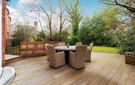 Frognal Lane Hampstead NW3 7DG