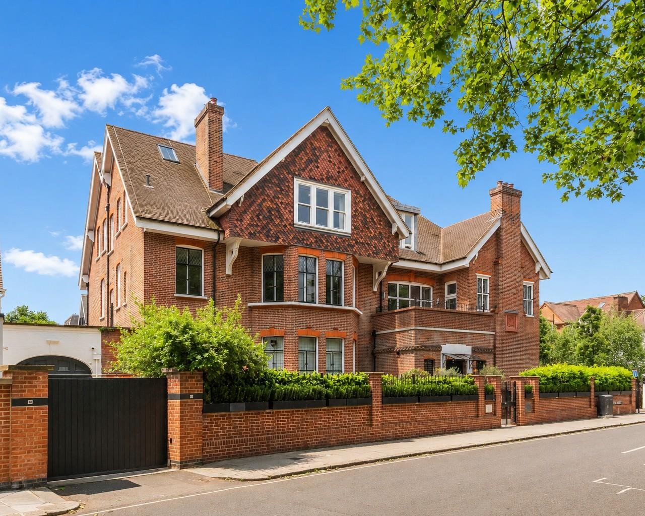 Penthouse Apartment, Nutley Terrace, Hampstead, NW3 5SB