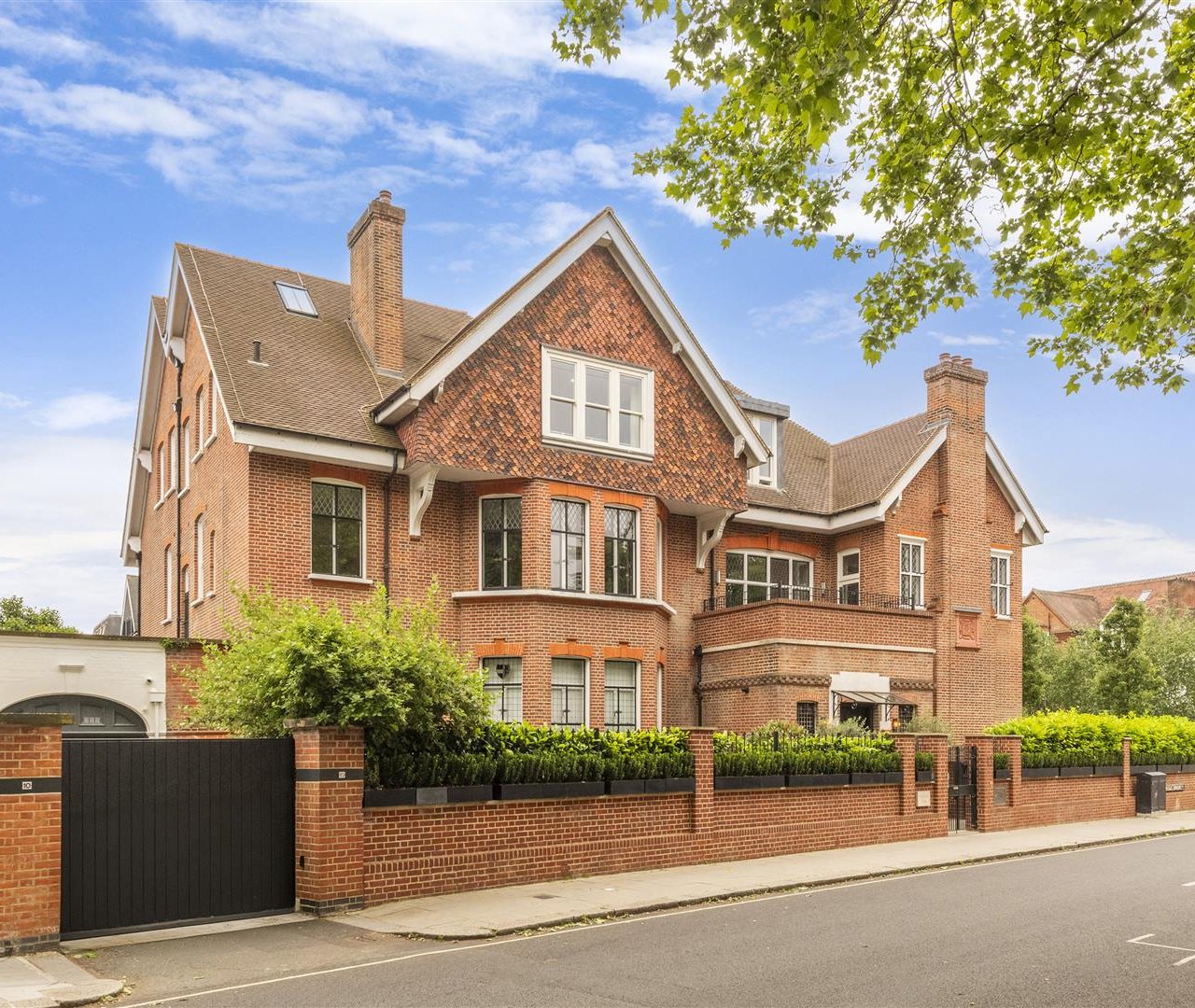 Penthouse Apartment, Nutley Terrace Hampstead NW3 5SB