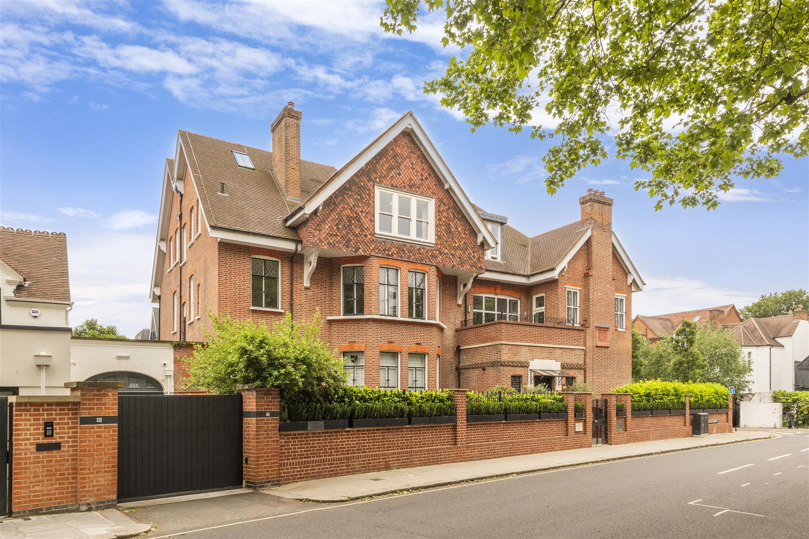 Penthouse Apartment, Nutley Terrace Hampstead NW3 5SB