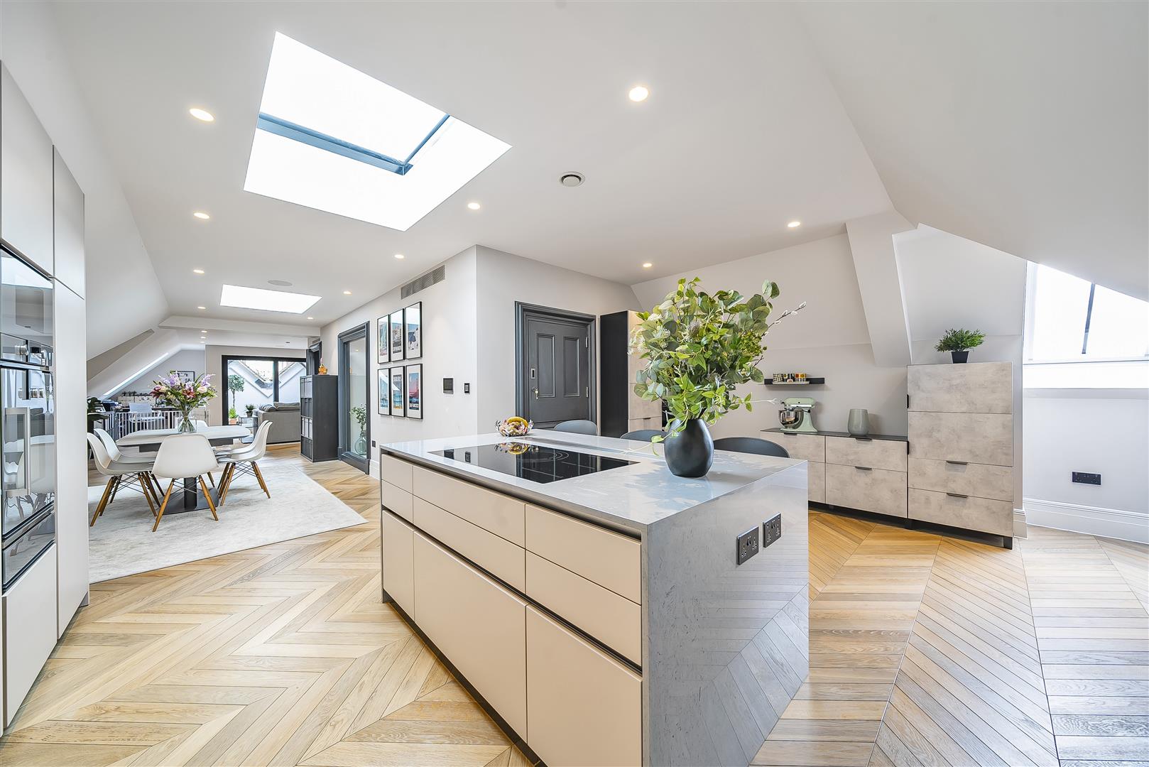 Penthouse Apartment, Nutley Terrace, Hampstead, NW3 5SB