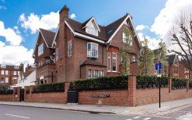 Penthouse Apartment, Nutley Terrace, Hampstead, NW3 5SB