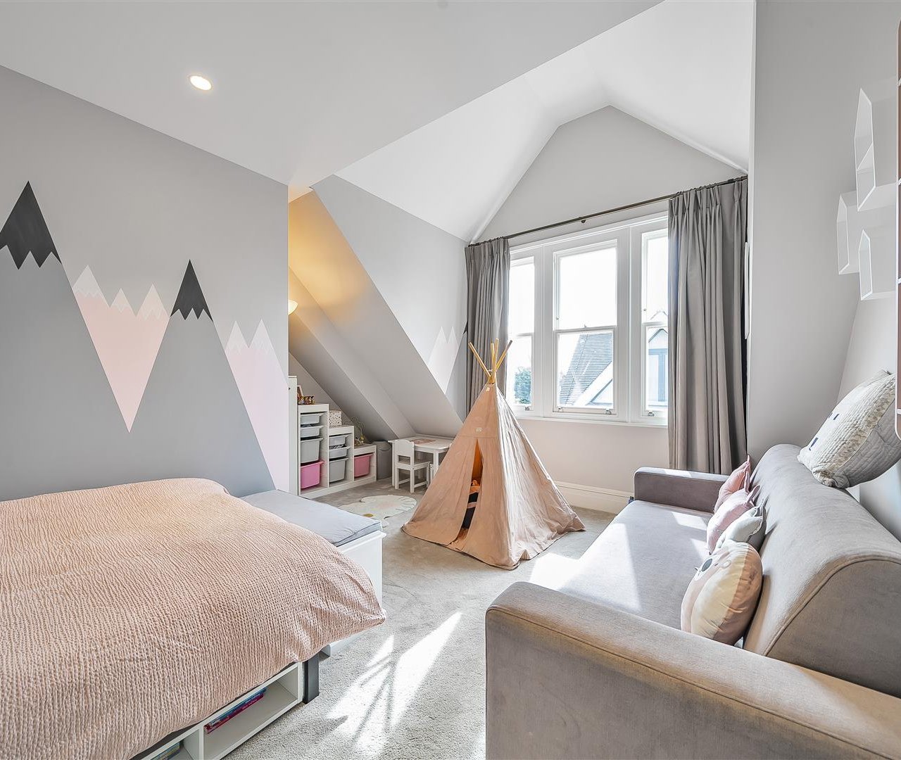 Penthouse Apartment, Nutley Terrace Hampstead NW3 5SB