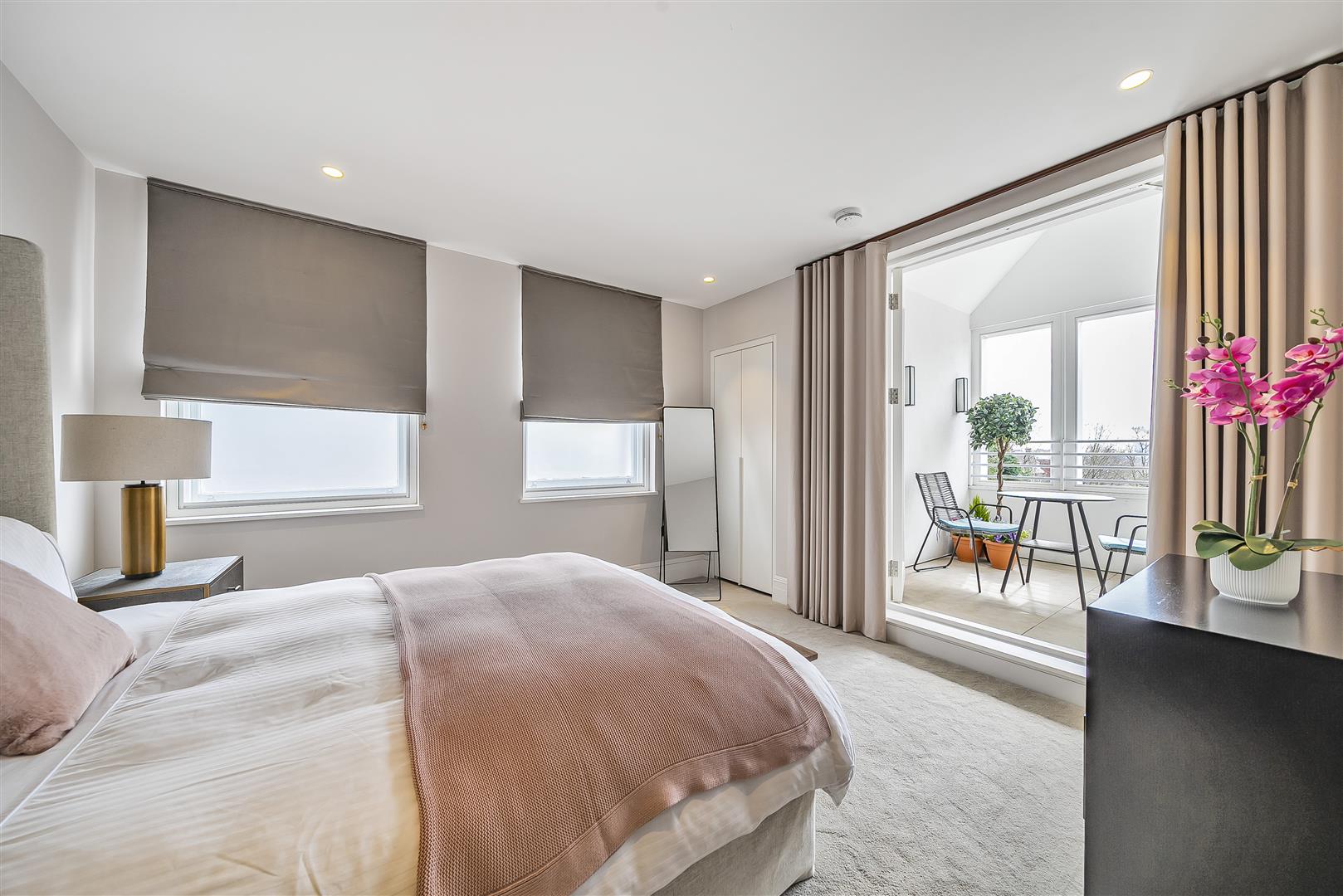 Penthouse Apartment, Nutley Terrace Hampstead NW3 5SB