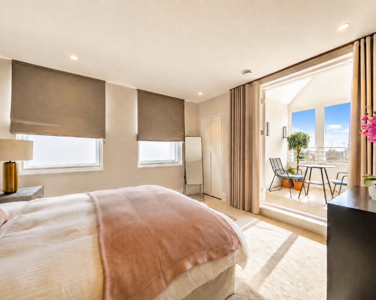 Penthouse Apartment, Nutley Terrace, Hampstead, NW3 5SB