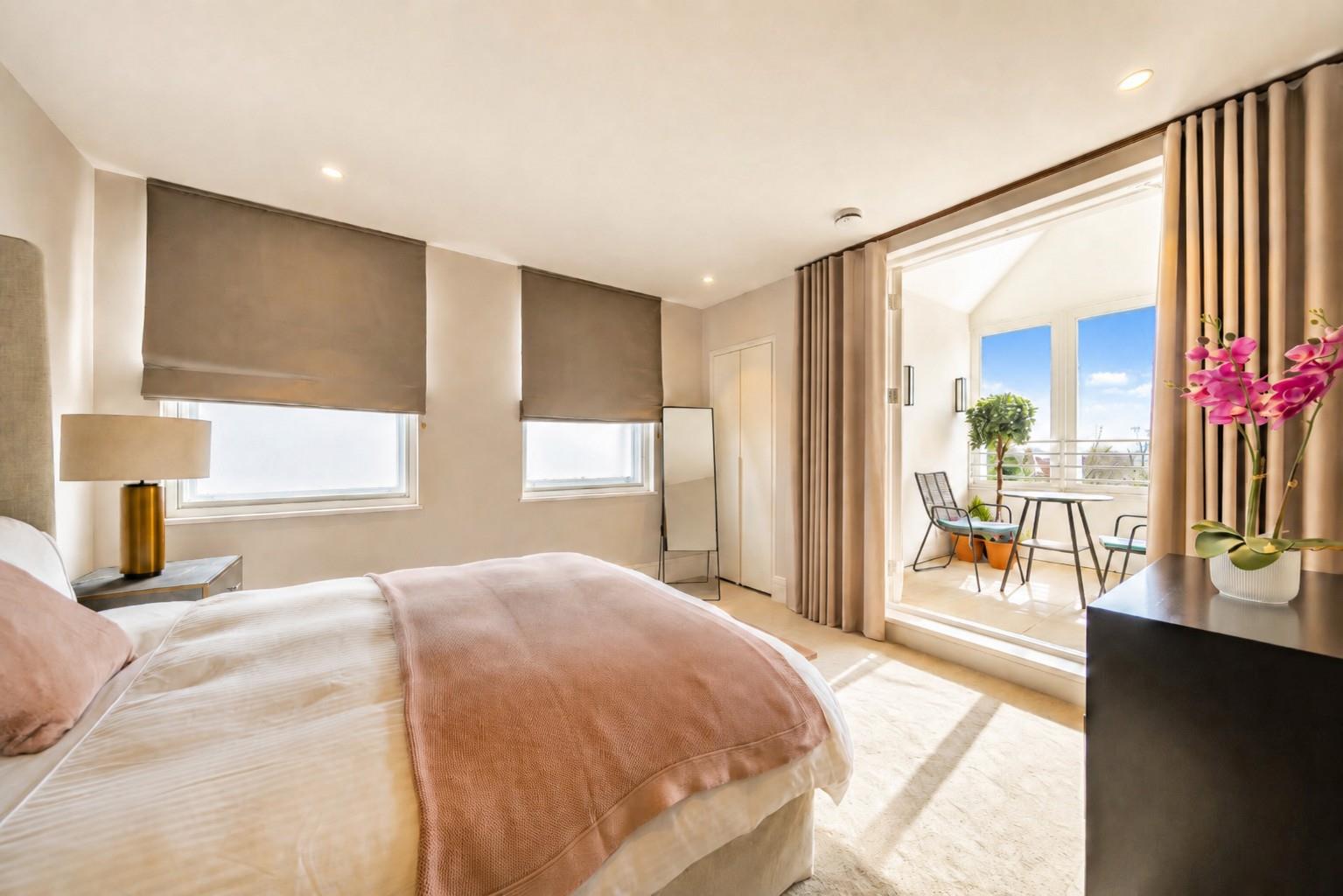 Penthouse Apartment, Nutley Terrace, Hampstead, NW3 5SB