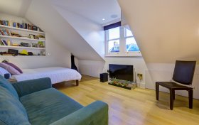 Pilgrims Lane Hampstead Village NW3 1SS