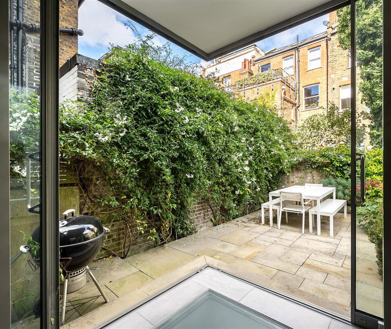 Kemplay Road Hampstead Village NW3 1SY