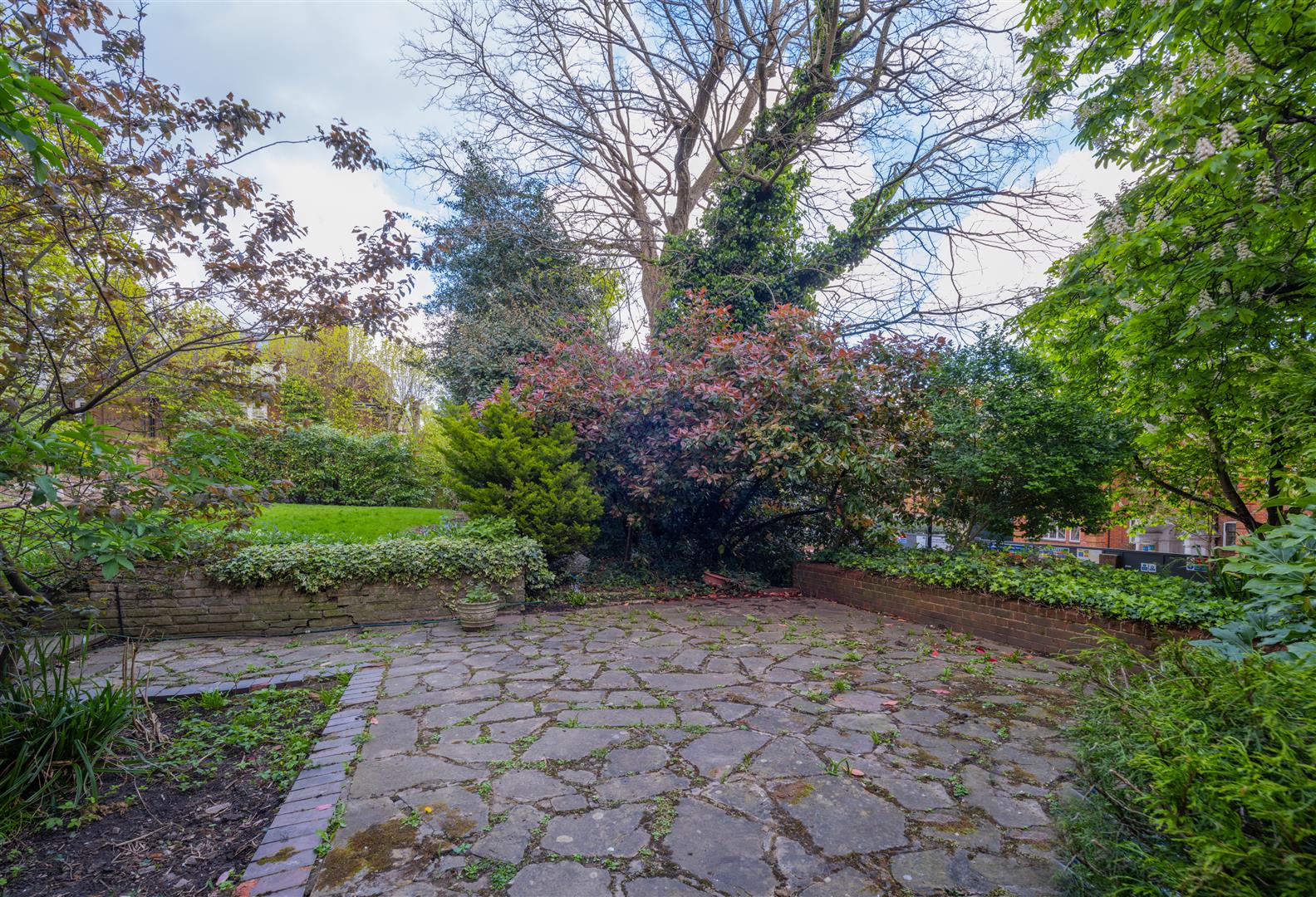 Templewood Avenue Hampstead NW3 7UY