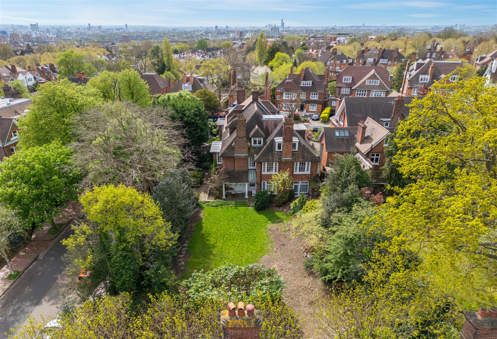 Templewood Avenue Hampstead NW3 7UY