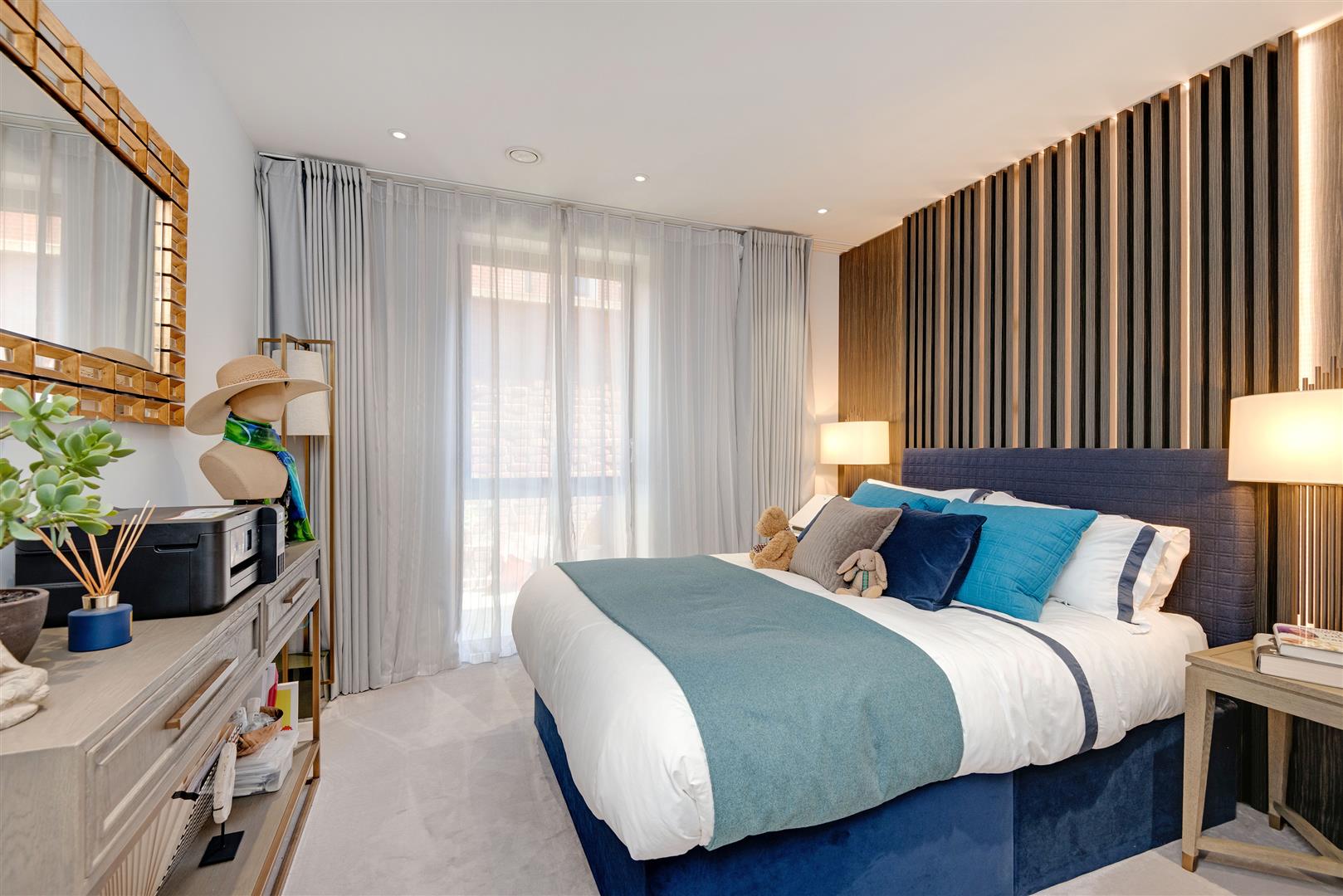 Kidderpore Avenue Hampstead NW3 7AS