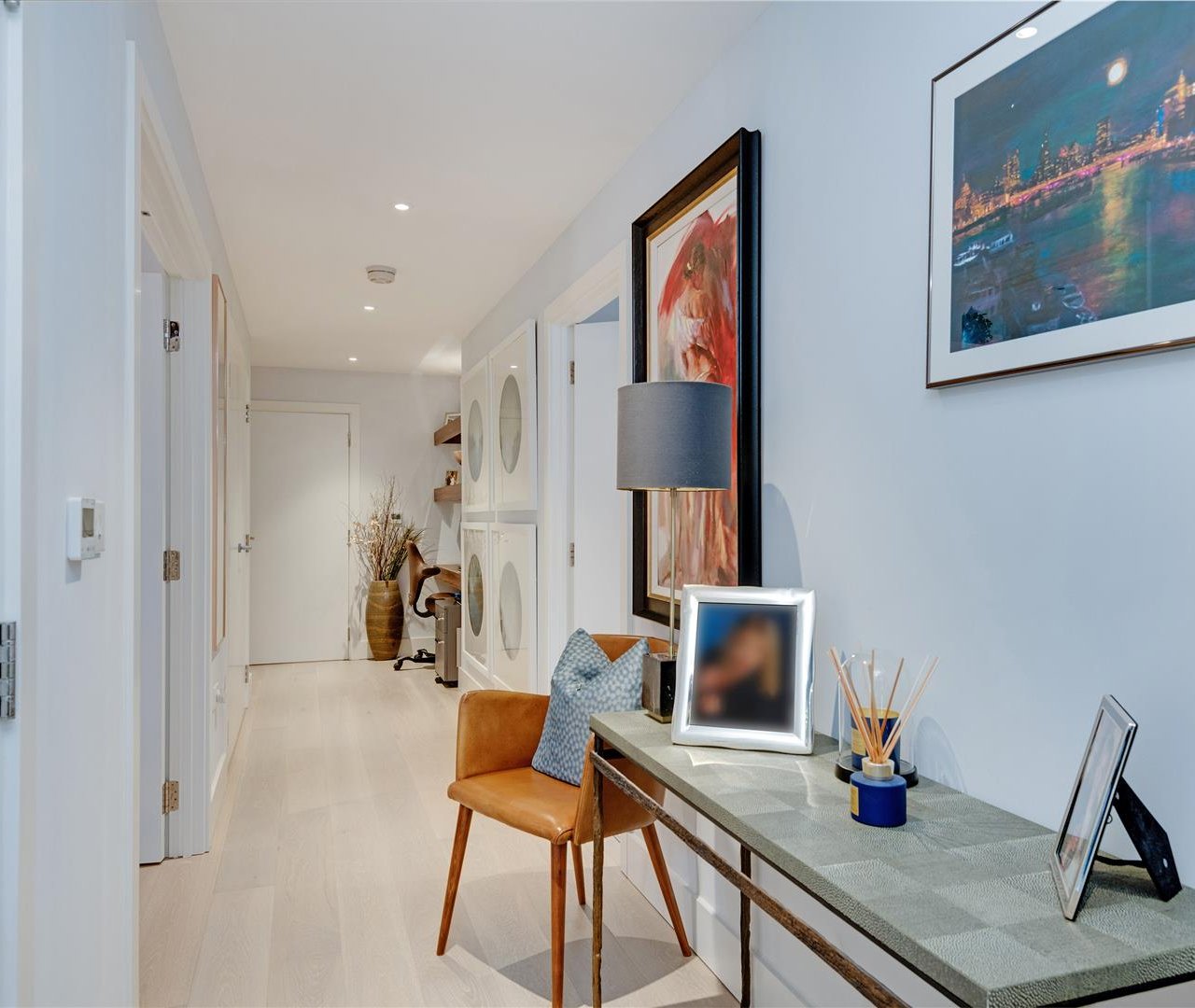 Kidderpore Avenue Hampstead NW3 7AS