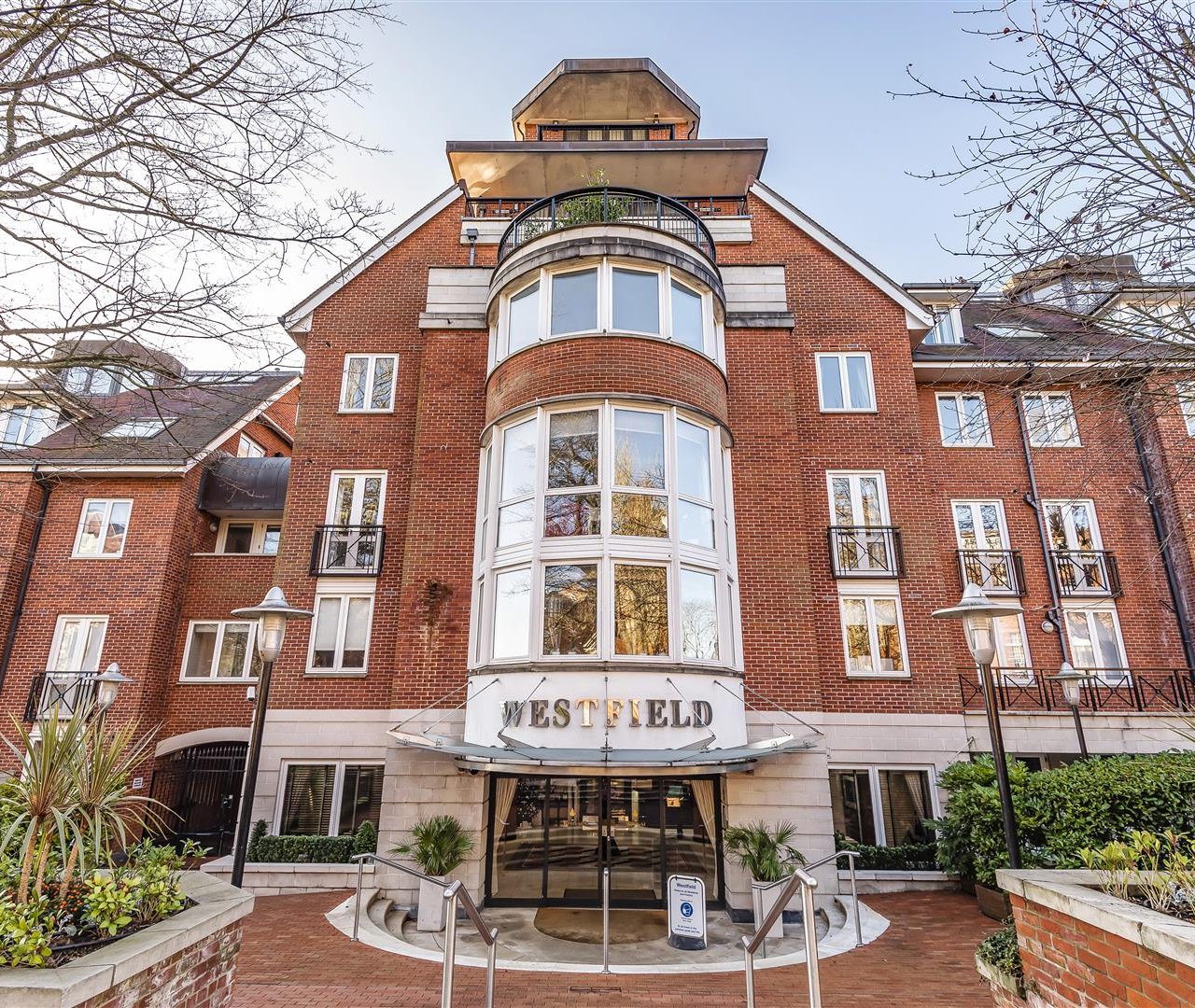 Kidderpore Avenue Hampstead NW3 7SG