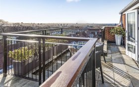 Kidderpore Avenue Hampstead NW3 7SG