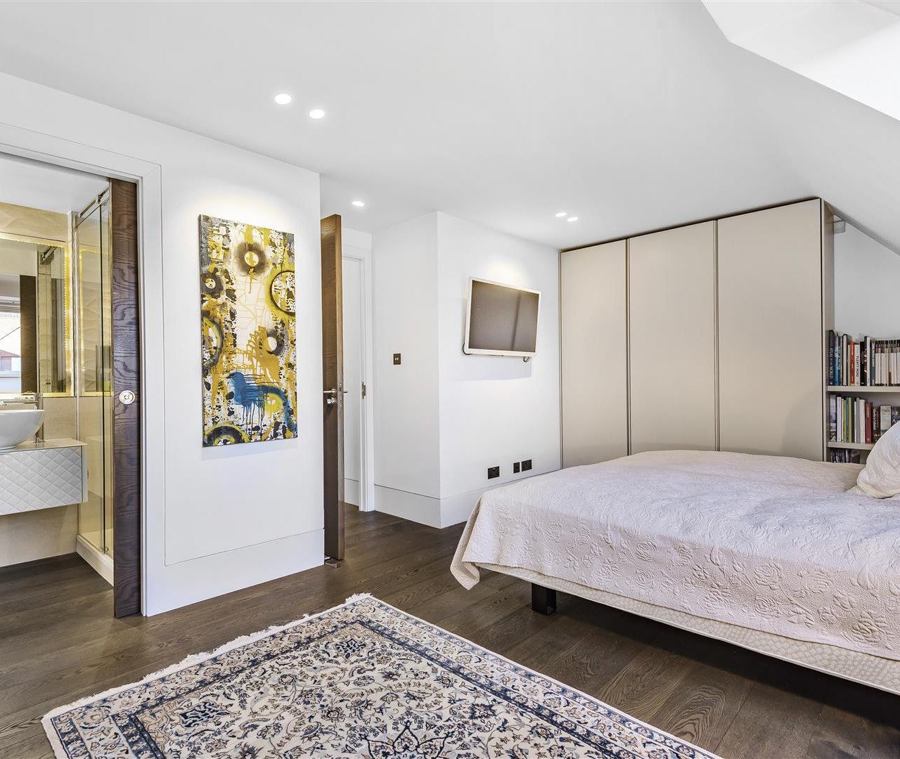 Kidderpore Avenue Hampstead NW3 7SG