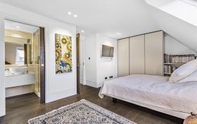 Kidderpore Avenue Hampstead NW3 7SG