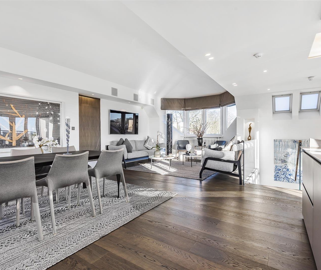 Kidderpore Avenue Hampstead NW3 7SG