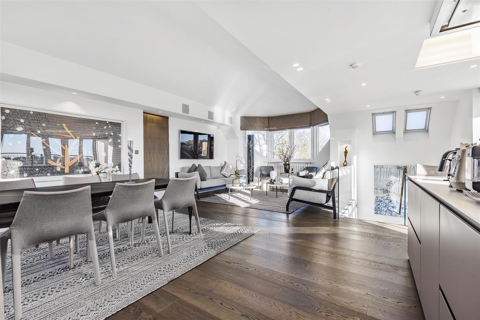 Kidderpore Avenue Hampstead NW3 7SG