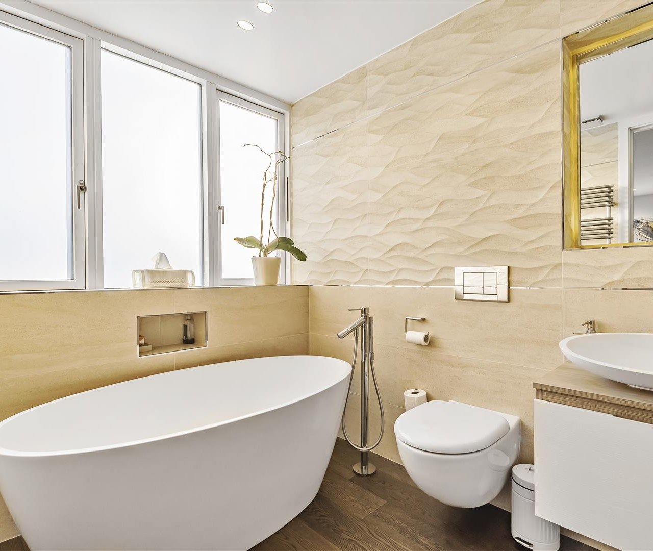 Kidderpore Avenue Hampstead NW3 7SG