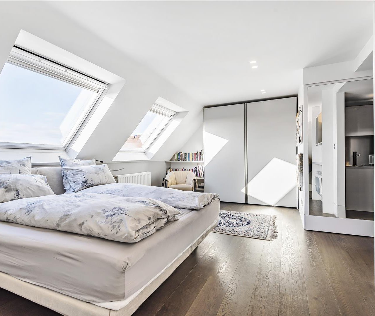 Kidderpore Avenue Hampstead NW3 7SG