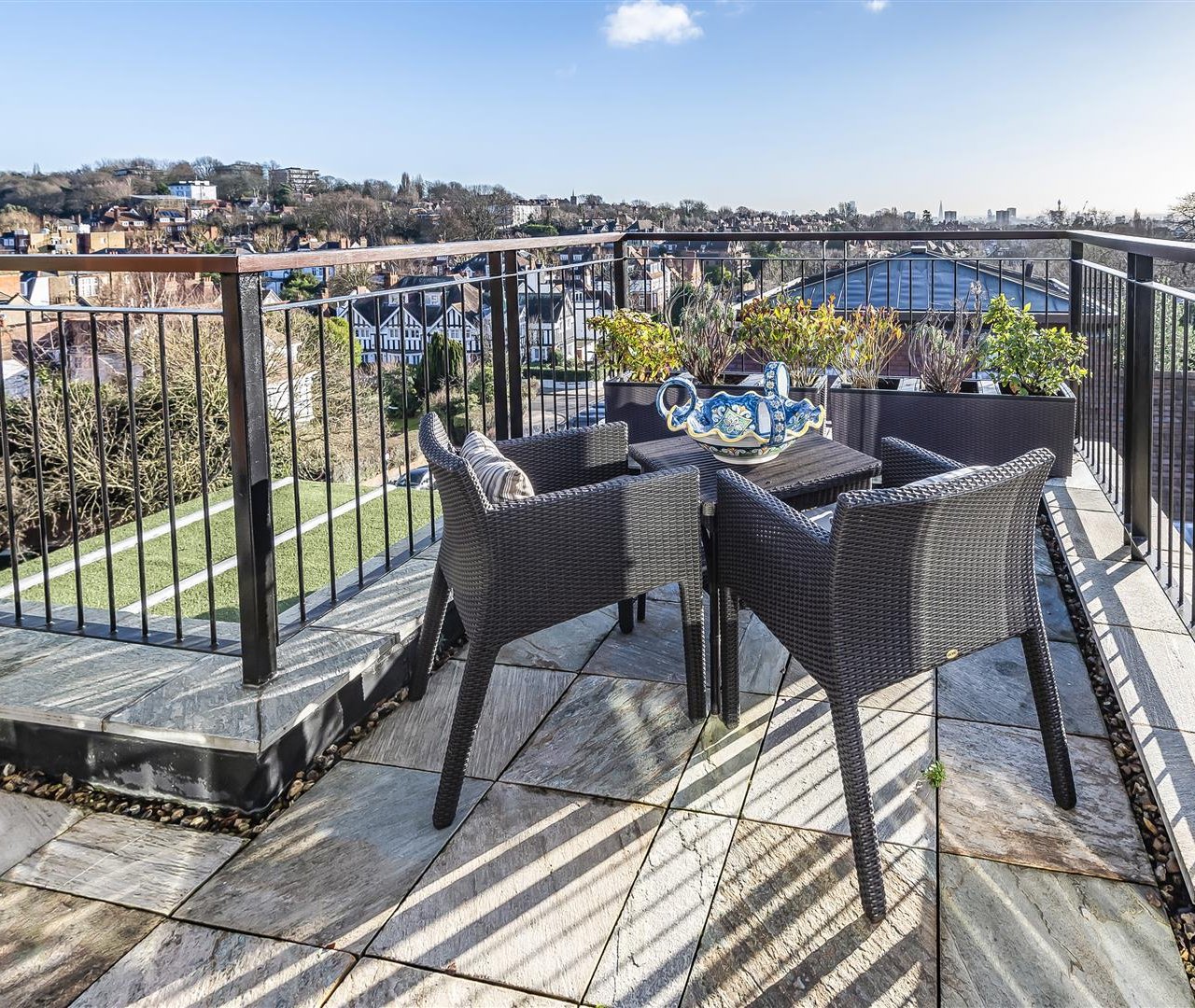 Kidderpore Avenue Hampstead NW3 7SG