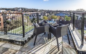 Kidderpore Avenue Hampstead NW3 7SG