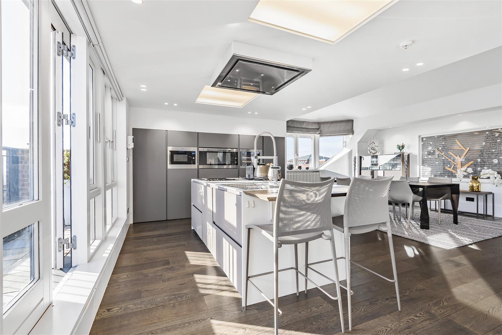 Kidderpore Avenue Hampstead NW3 7SG