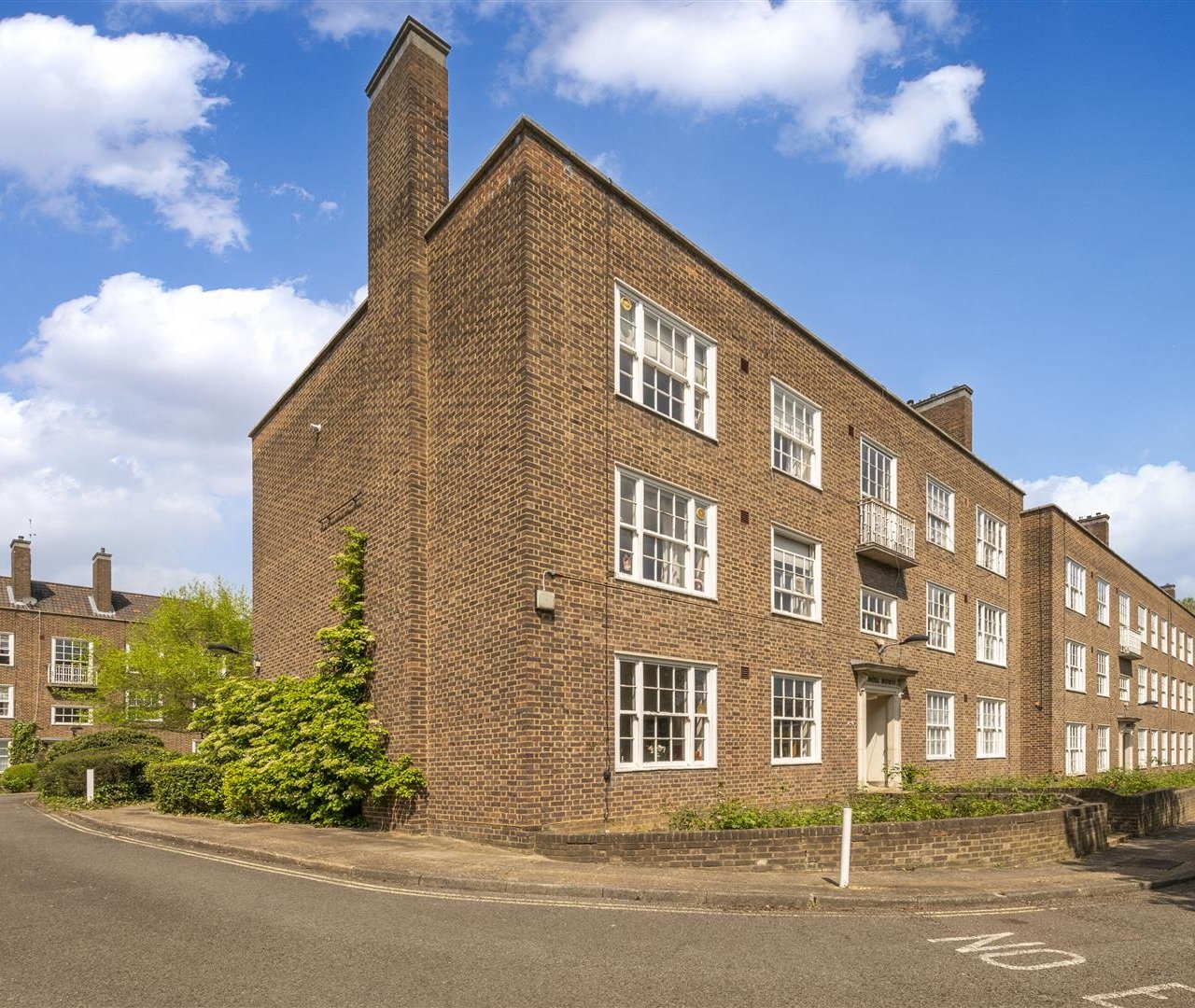 Carlton Hill St. John’s Wood NW8 9XD