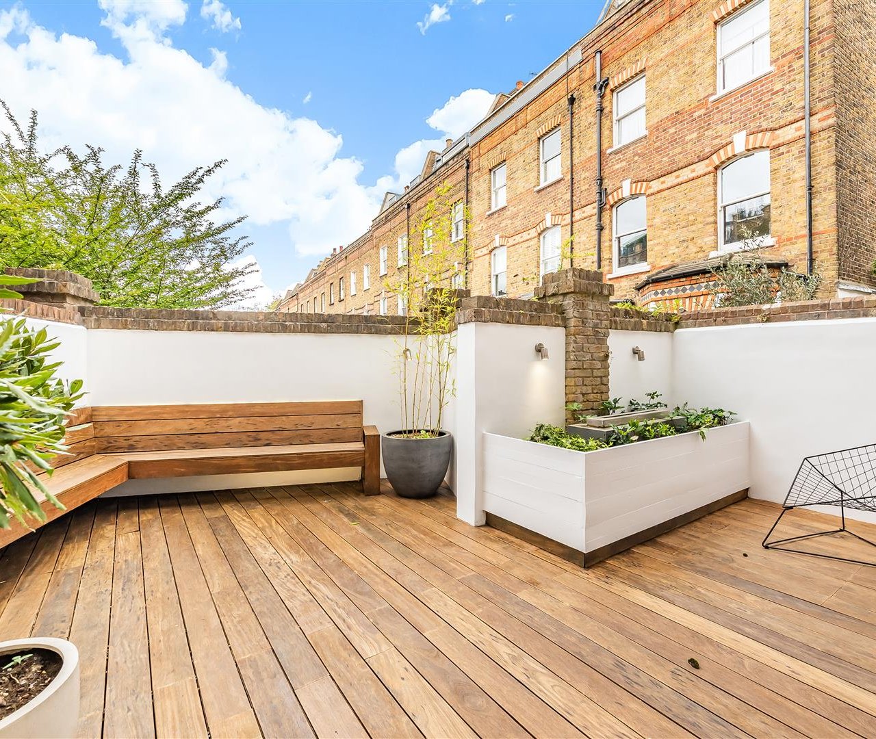 Spencer Walk Hampstead Village NW3 1QZ