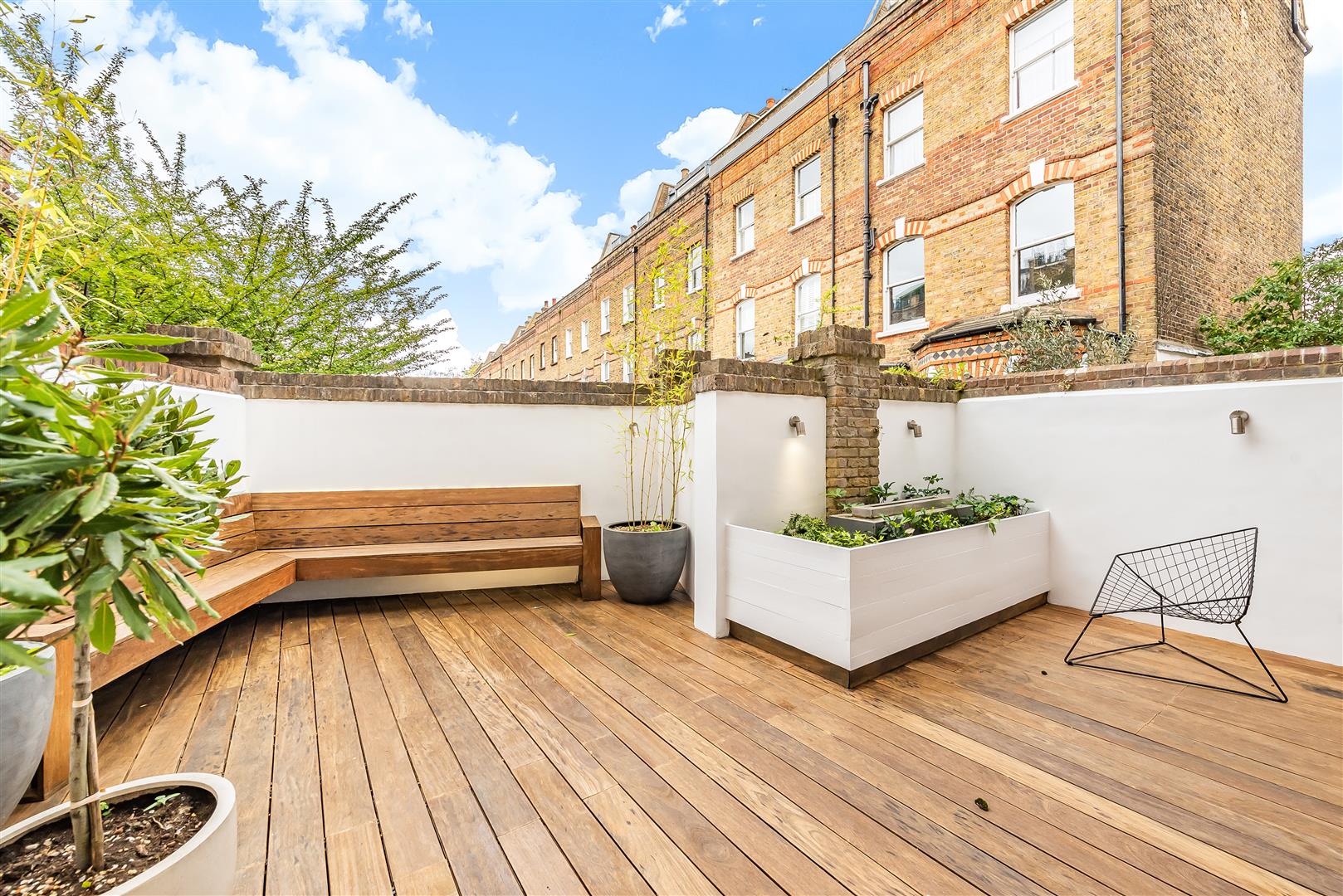 Spencer Walk Hampstead Village NW3 1QZ