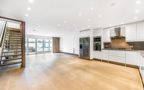 Spencer Walk Hampstead Village NW3 1QZ