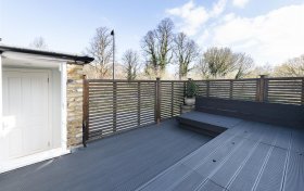 Squires Mount Cottages Hampstead NW3 1EE