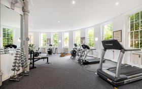 Upper Hampstead Walk Hampstead Village NW3 1DE