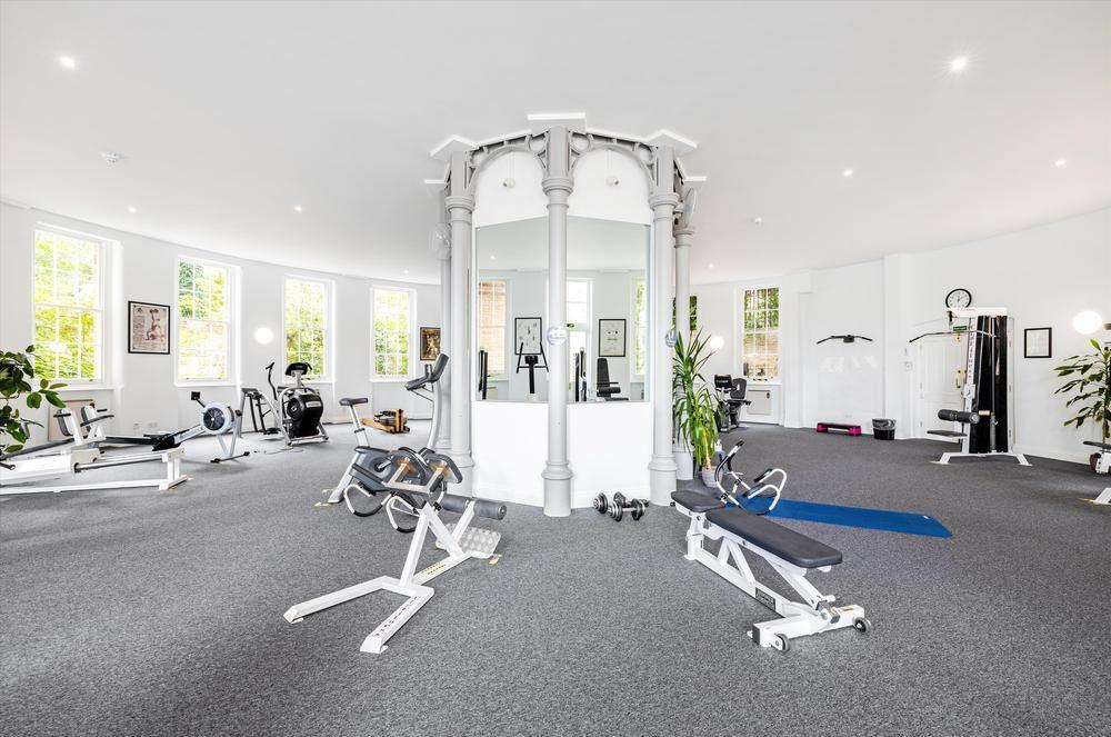 Upper Hampstead Walk Hampstead Village NW3 1DE