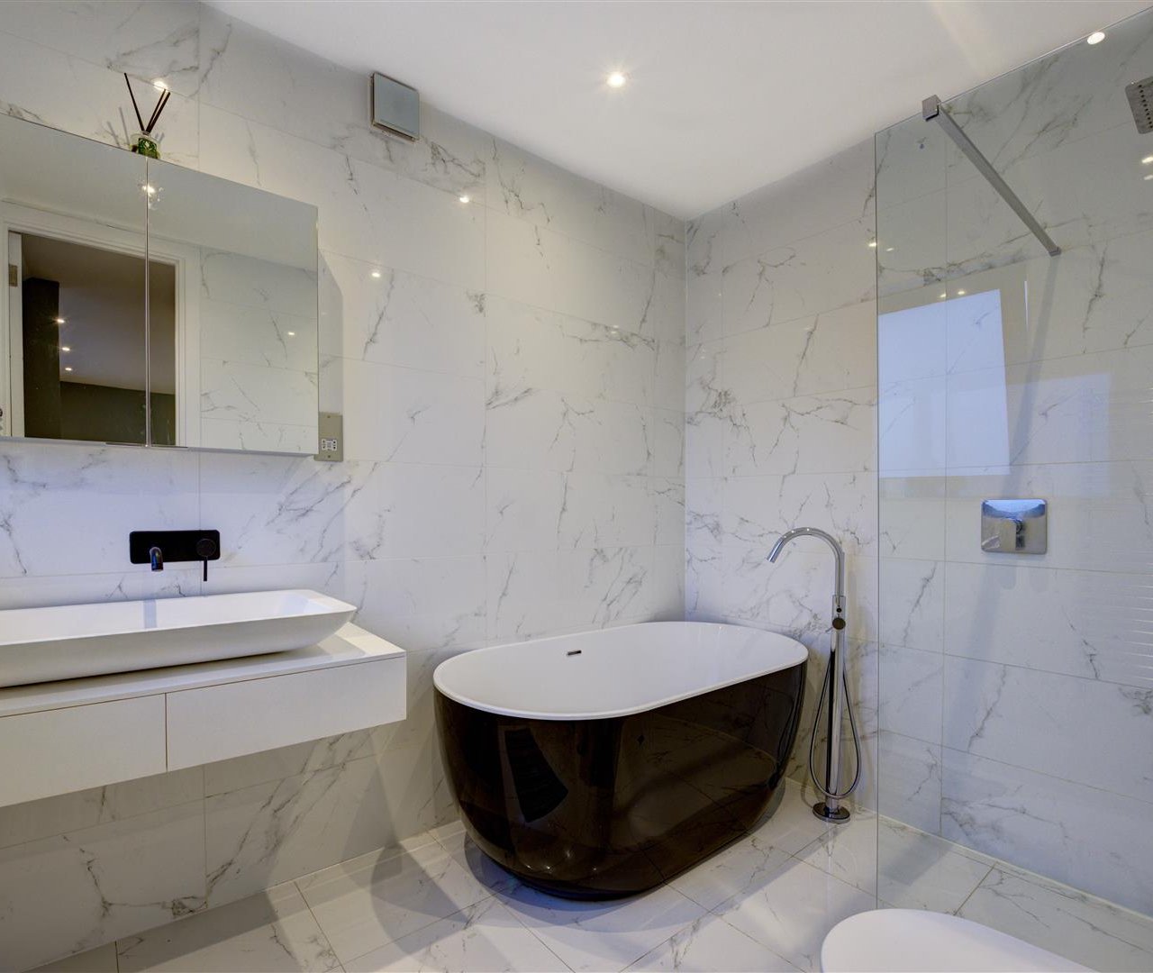 Rodborough Road Golders Green NW11 8RY